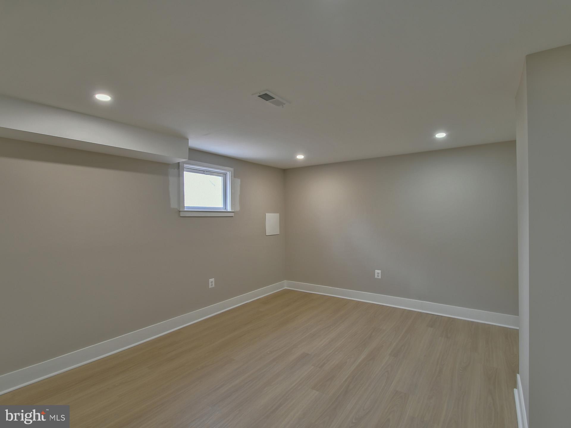 BROOKLYN - Residential