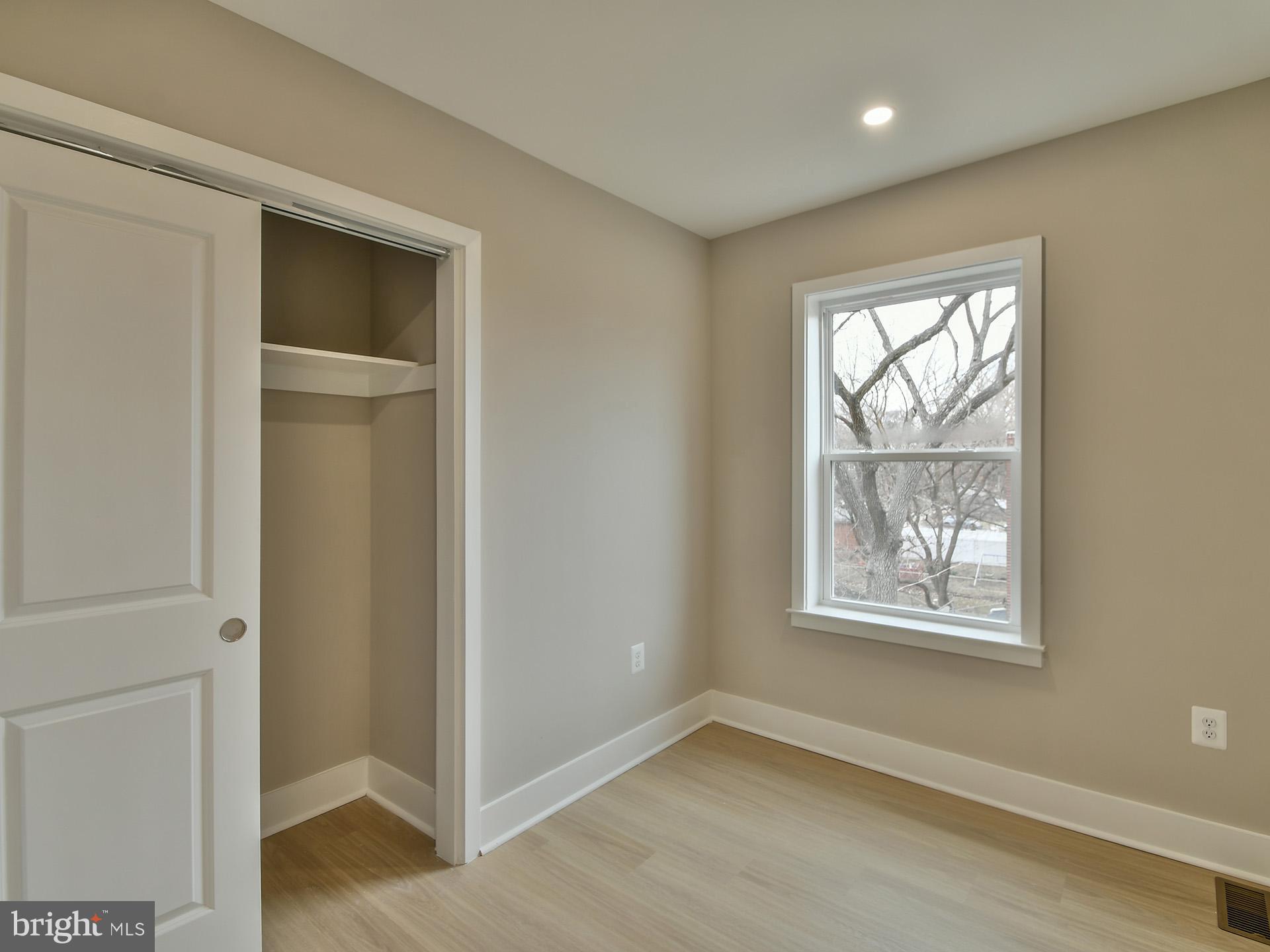 BROOKLYN - Residential