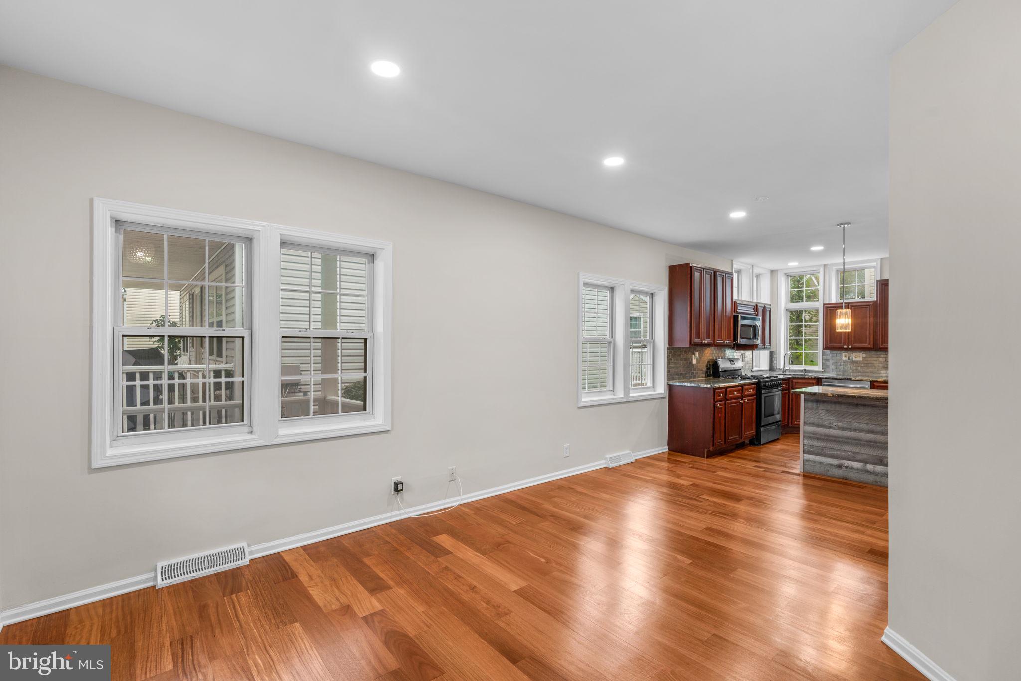 NEW COLONY VILLAGE - Residential