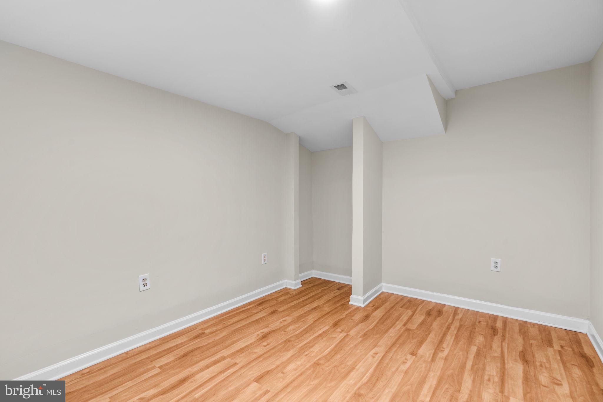 NEW COLONY VILLAGE - Residential