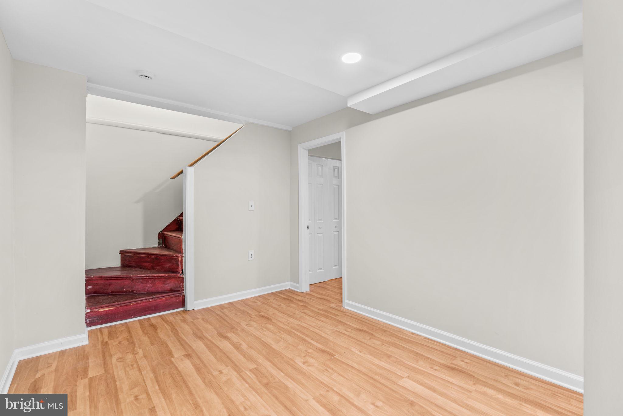 NEW COLONY VILLAGE - Residential