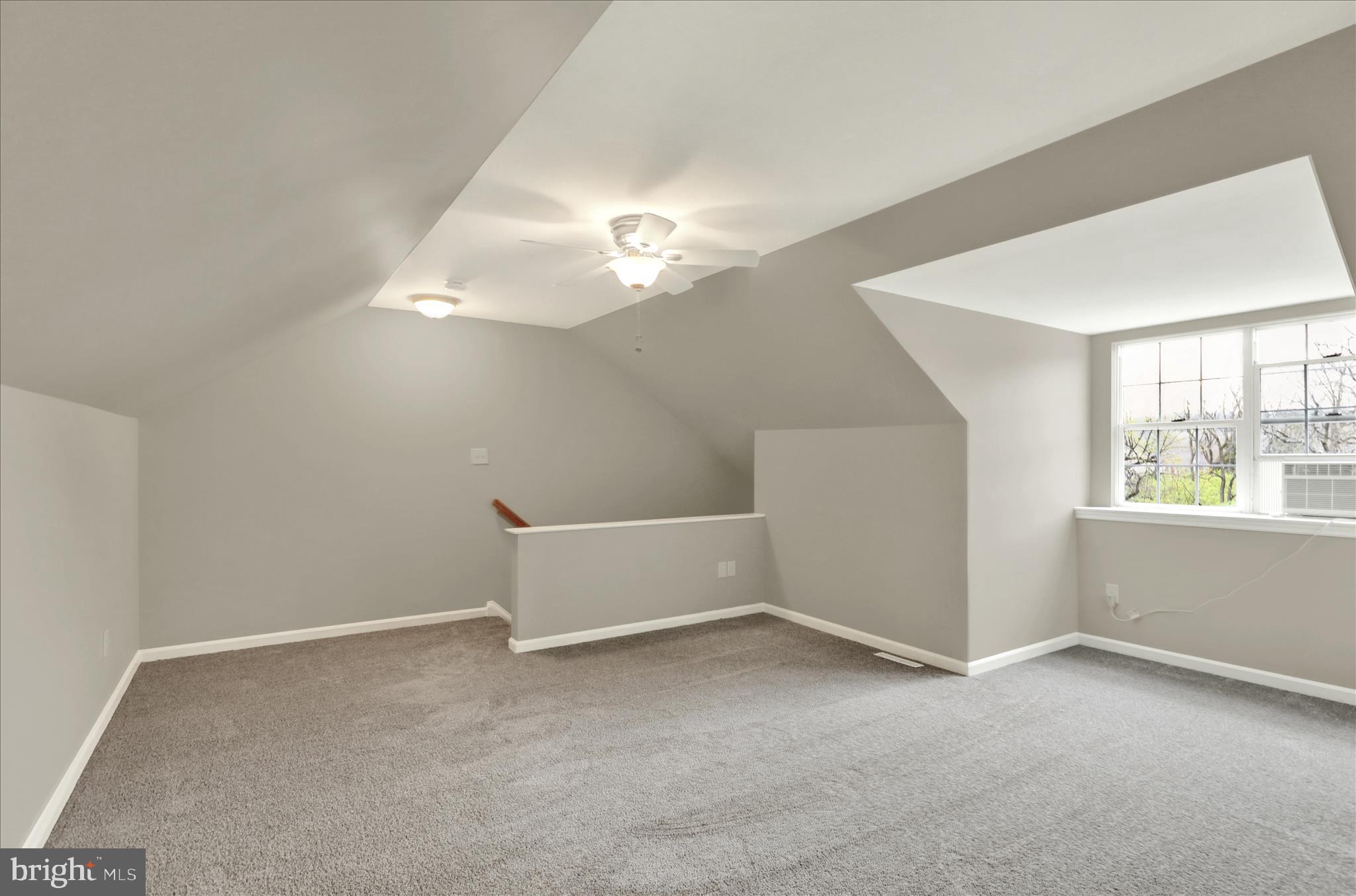 THOMAS GARDENS - Residential
