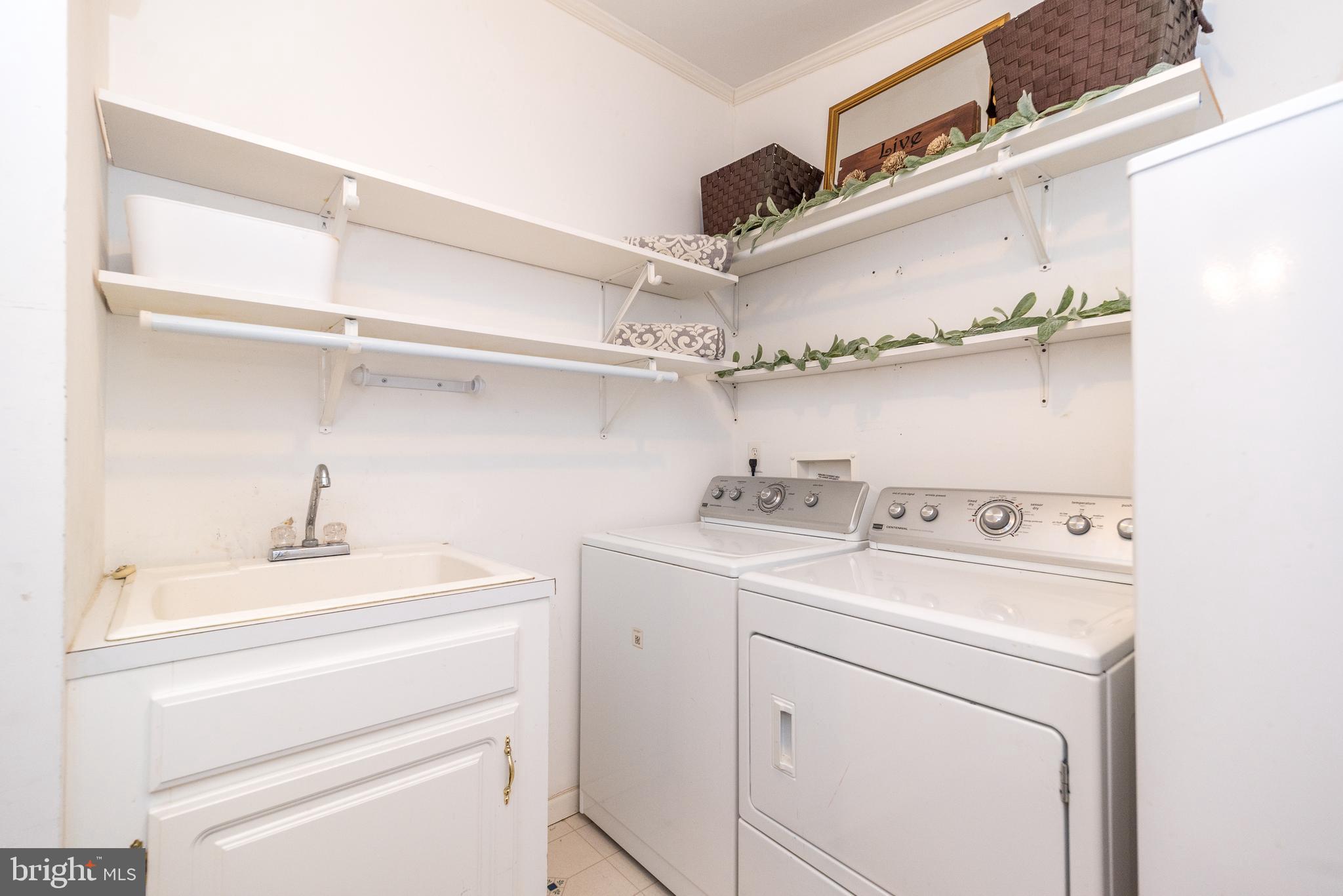 QUIET ACRES - Residential