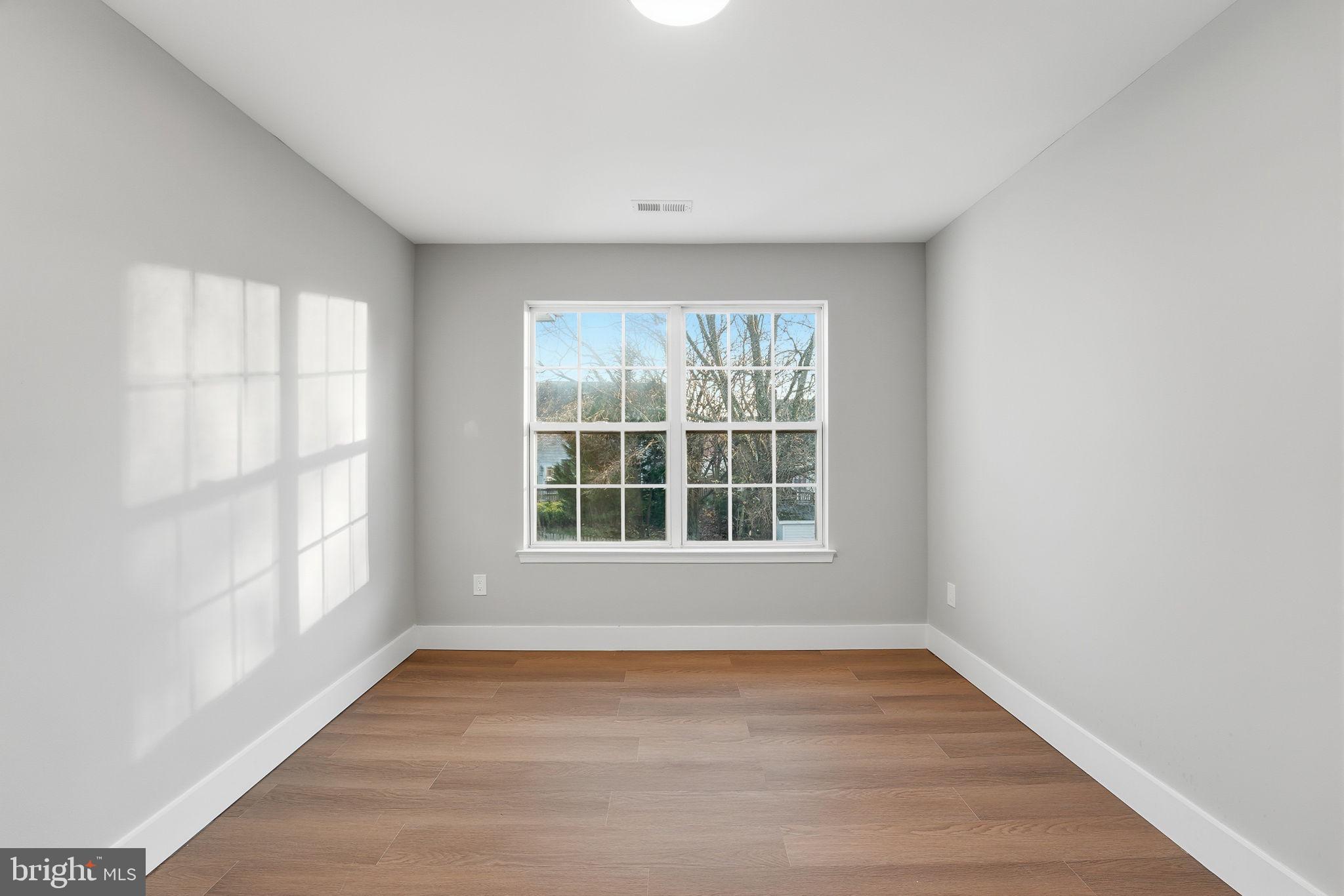 POTOMAC KNOLLS - Residential