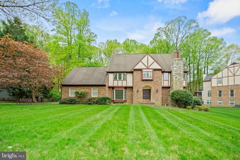 10317 HICKORY DRIVE OAKTON VA 22124