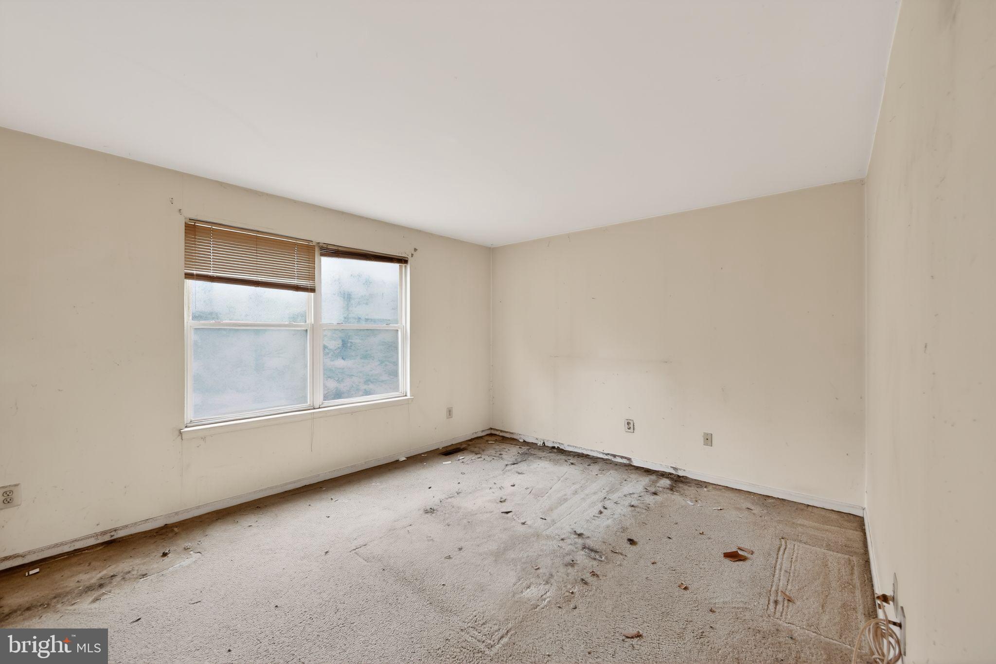 FOX KNOLL - Residential