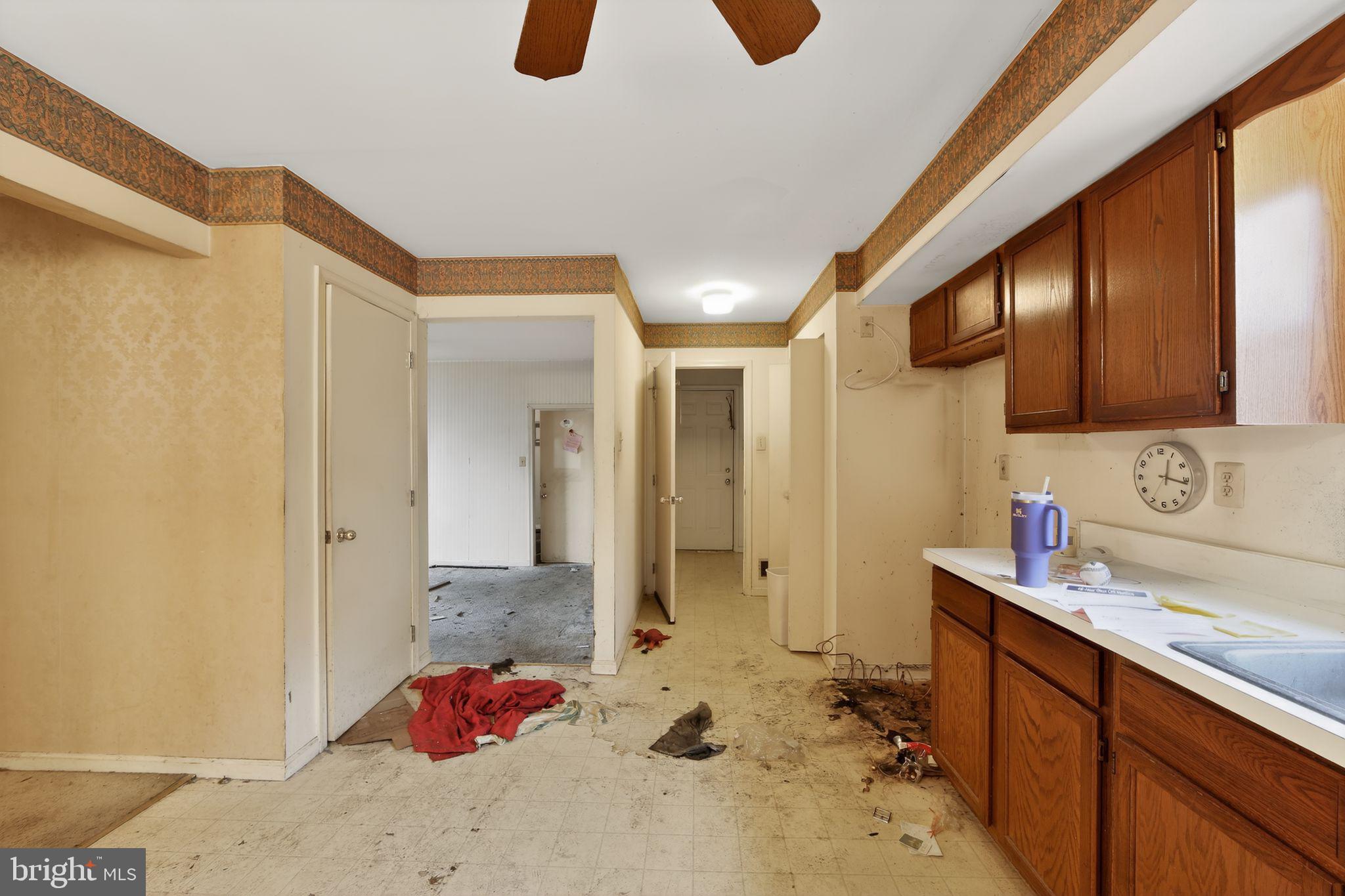 FOX KNOLL - Residential