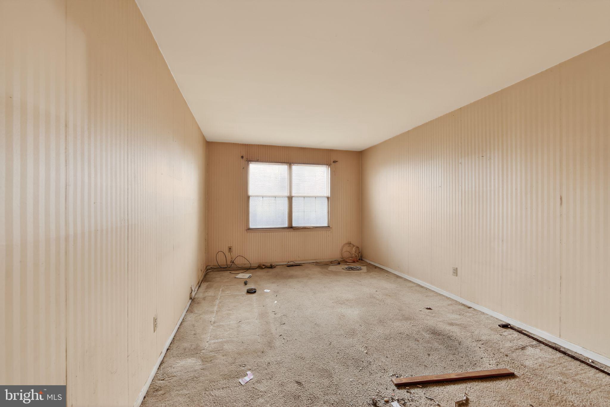 FOX KNOLL - Residential