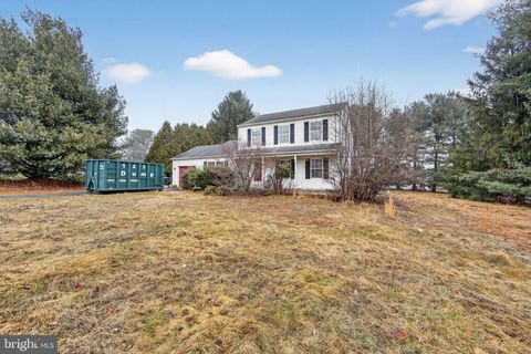 Homes For Sale - 335 Trotters Way<br/> COATESVILLE, PA 19320