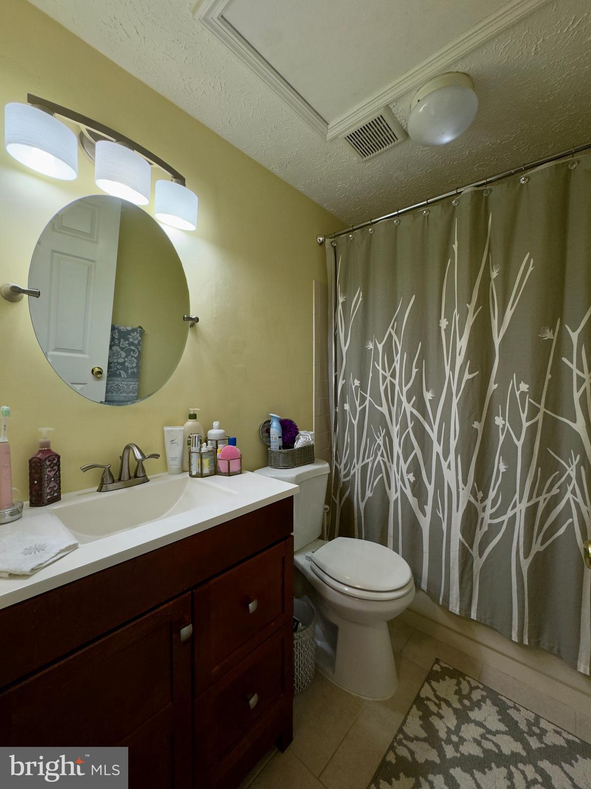 WINSTEN ESTATES - Residential Lease