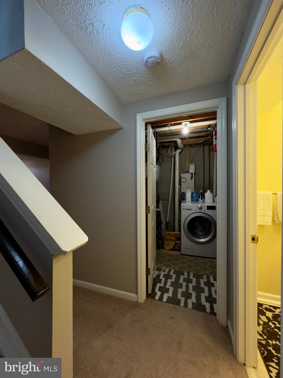 WINSTEN ESTATES - Residential Lease