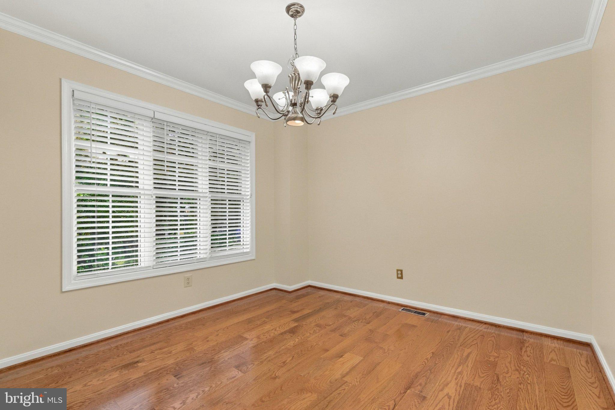 12151 DEERFIELD LANE