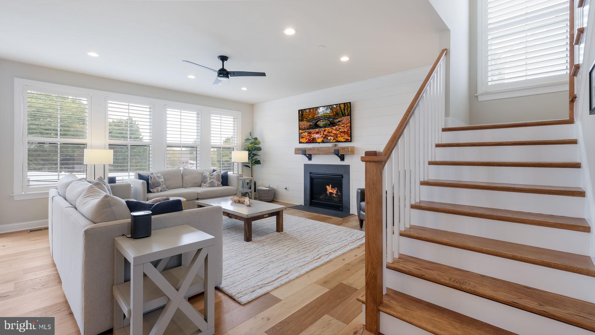 WARRINGTON WALK - Residential