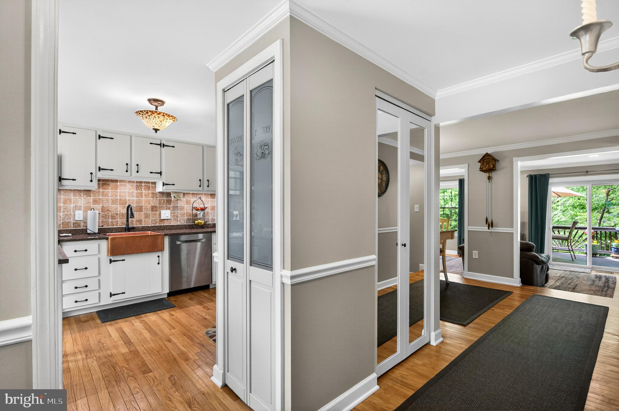 10111 CHESTNUT WOOD LANE