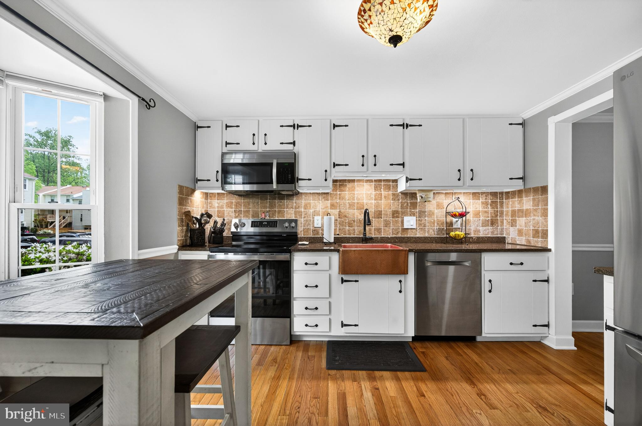 10111 CHESTNUT WOOD LANE