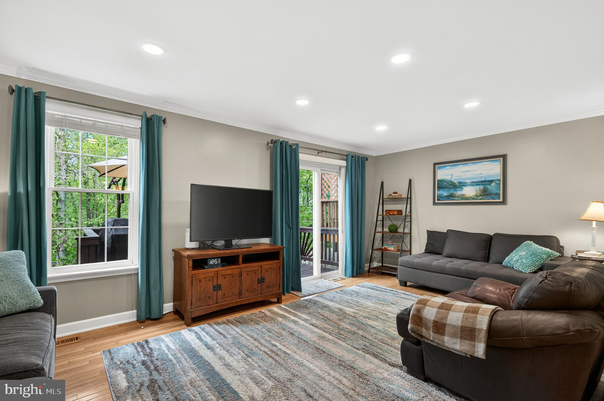 BURKE CENTRE - Residential