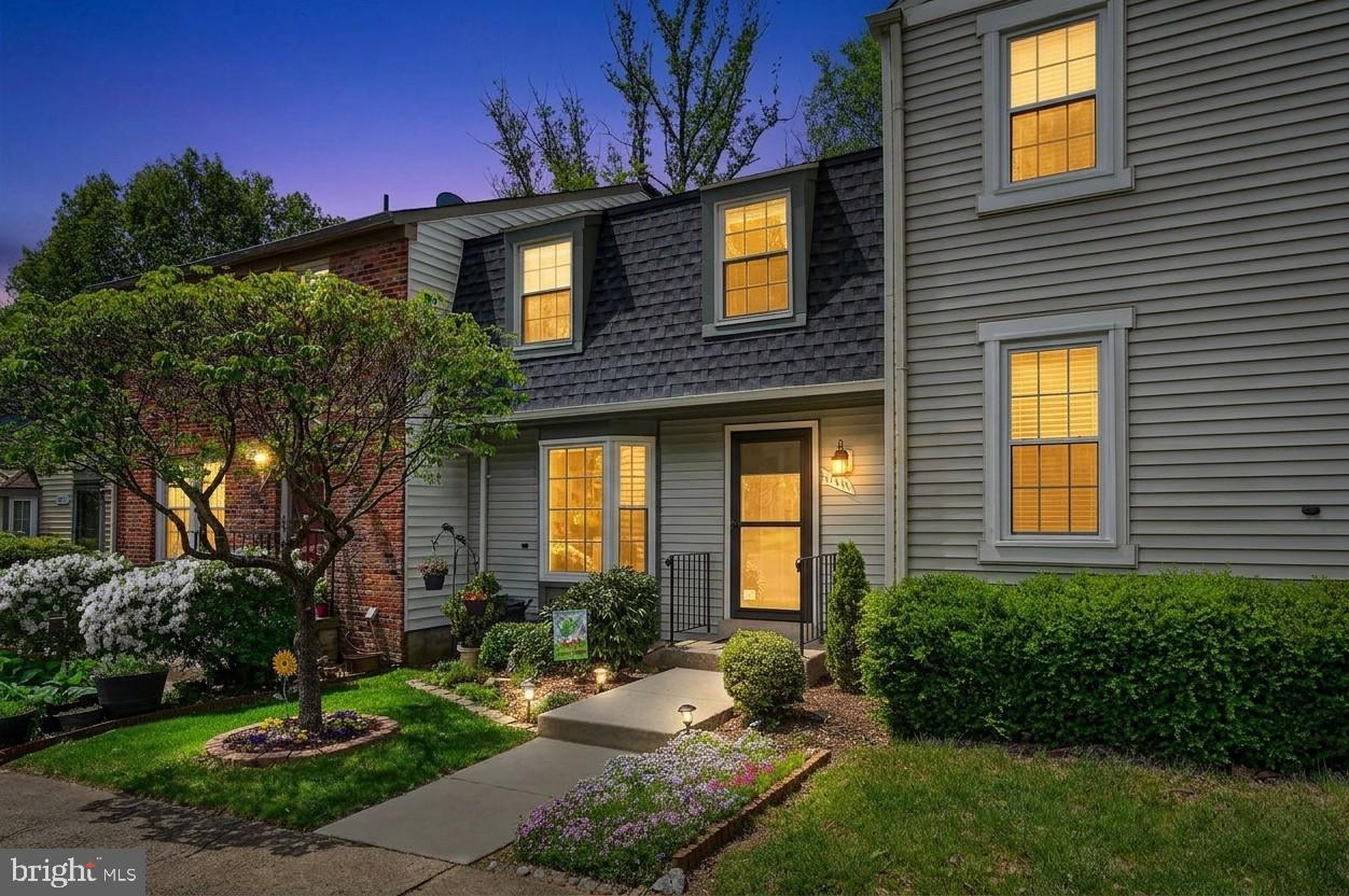 BURKE CENTRE - Residential