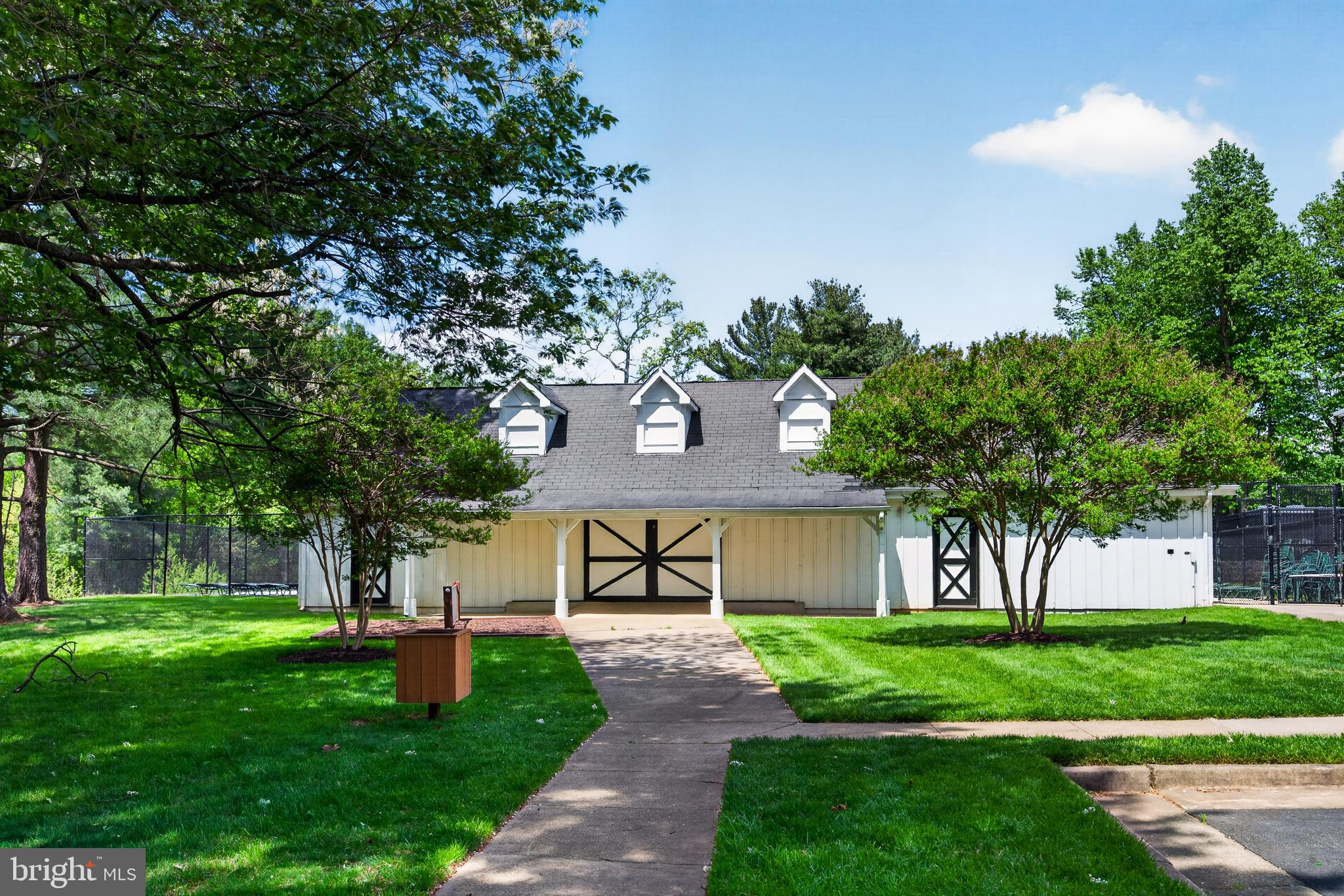 BURKE CENTRE - Residential