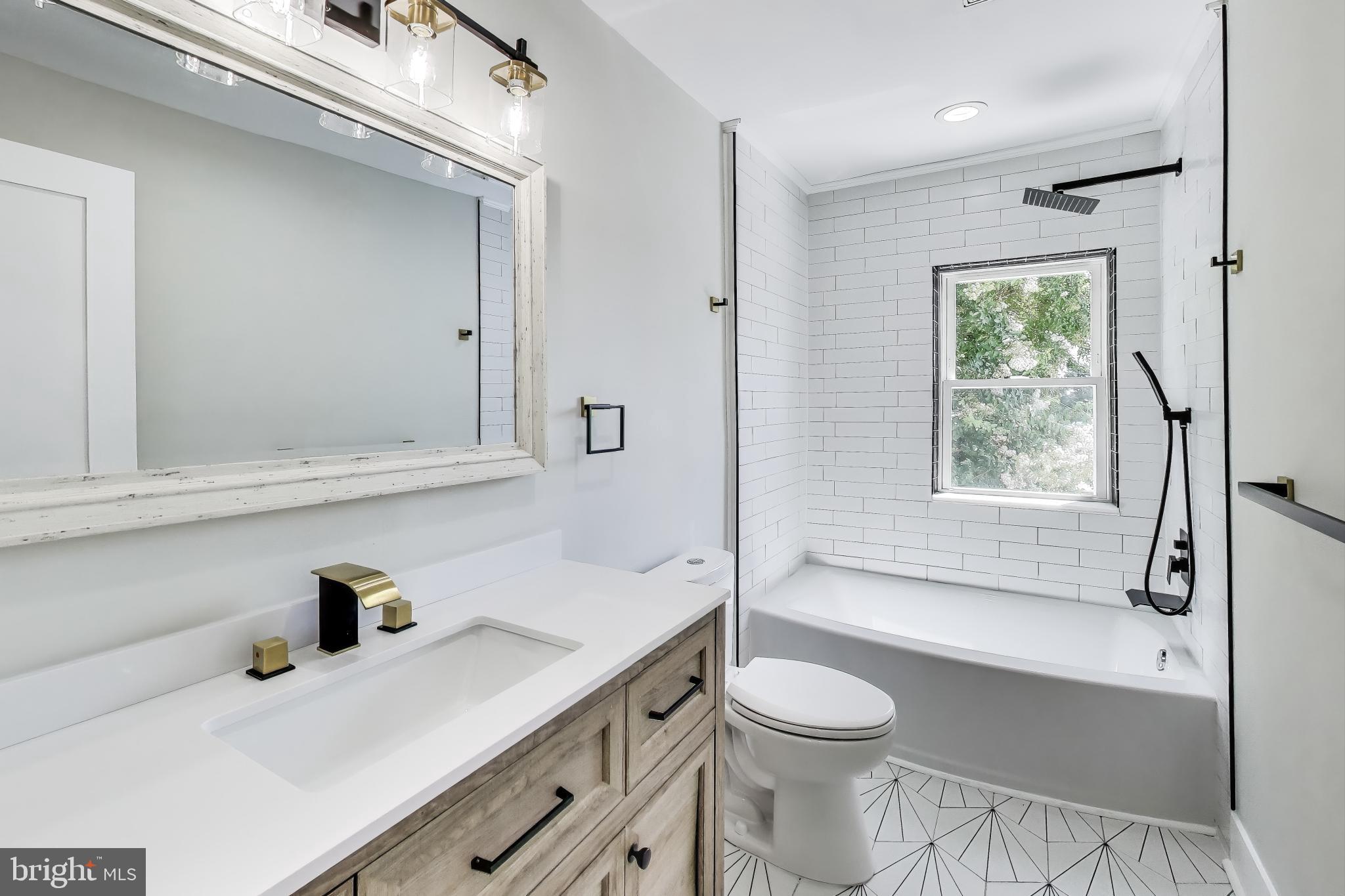 HAMPDEN HISTORIC DISTRICT - Residential