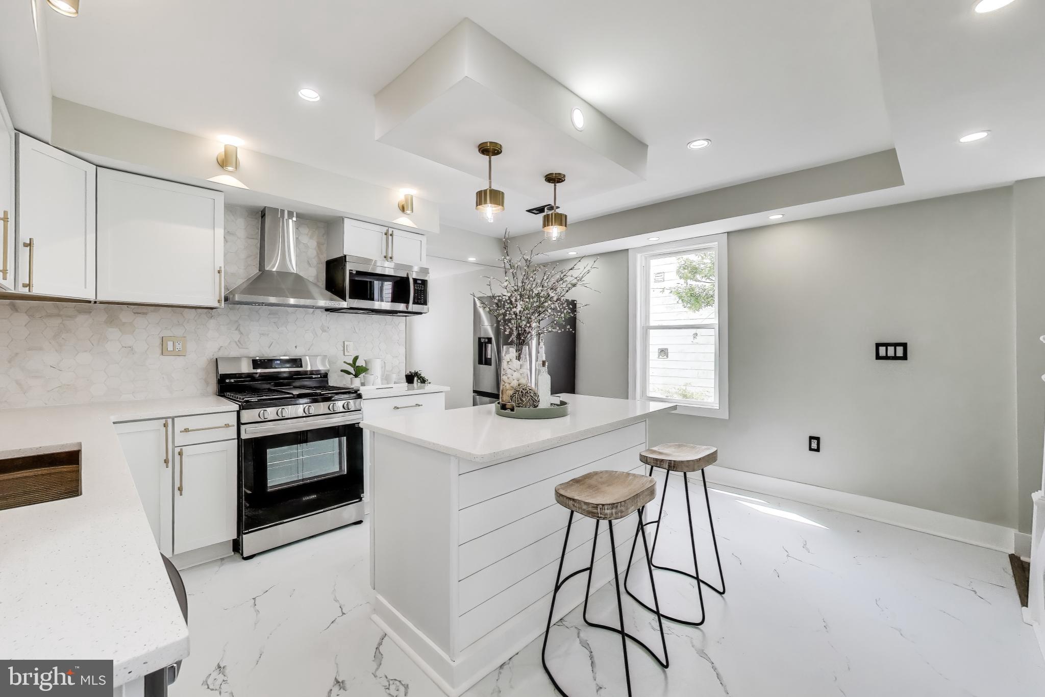 HAMPDEN HISTORIC DISTRICT - Residential