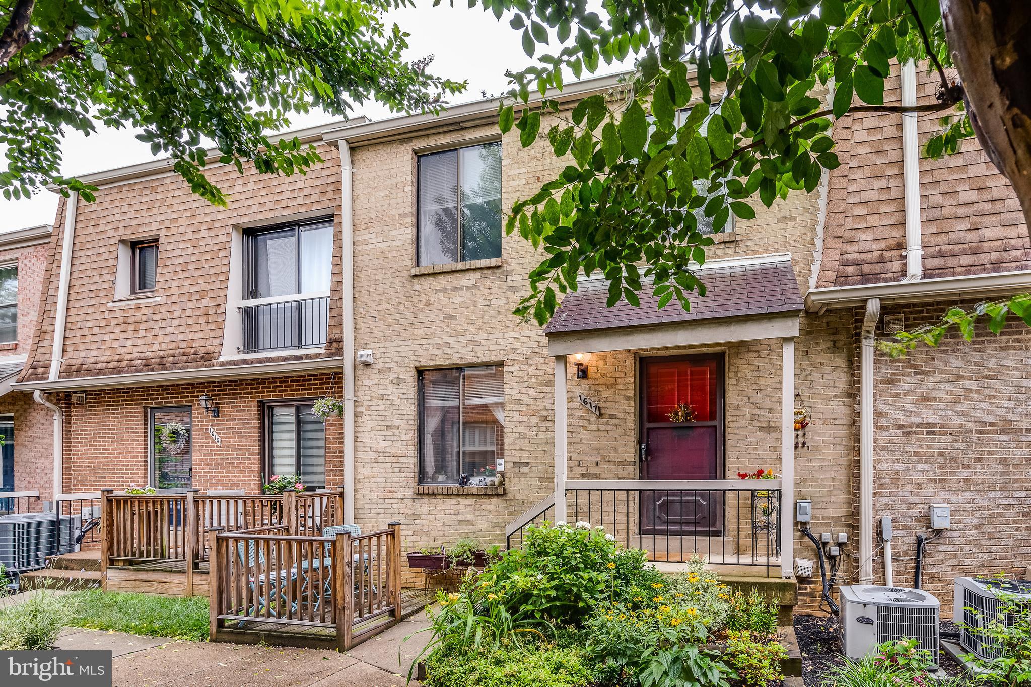 BEVERLY HILLS - Residential