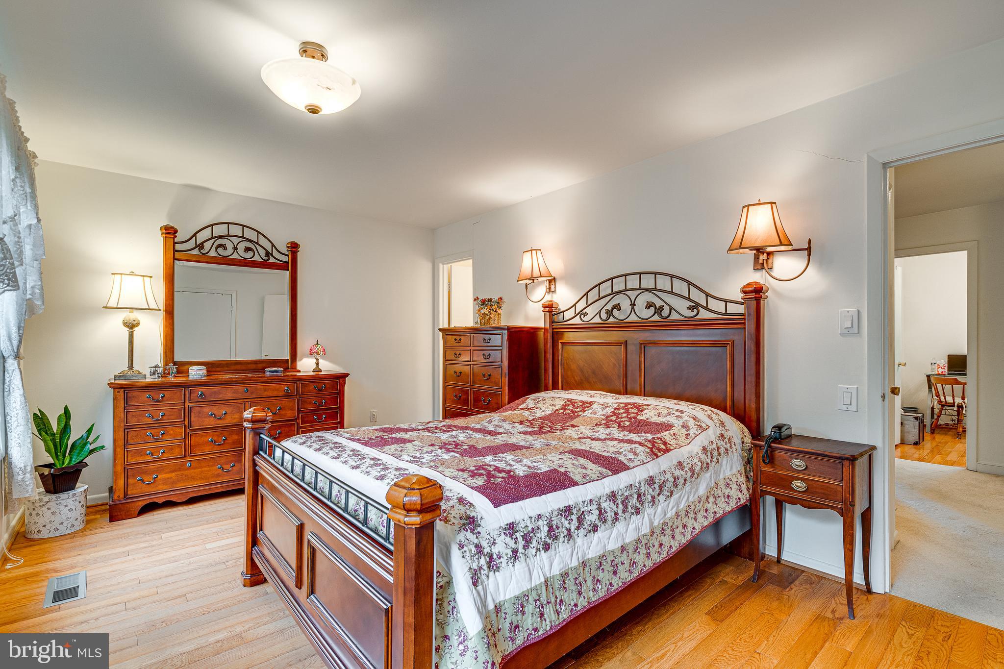 BEVERLY HILLS - Residential