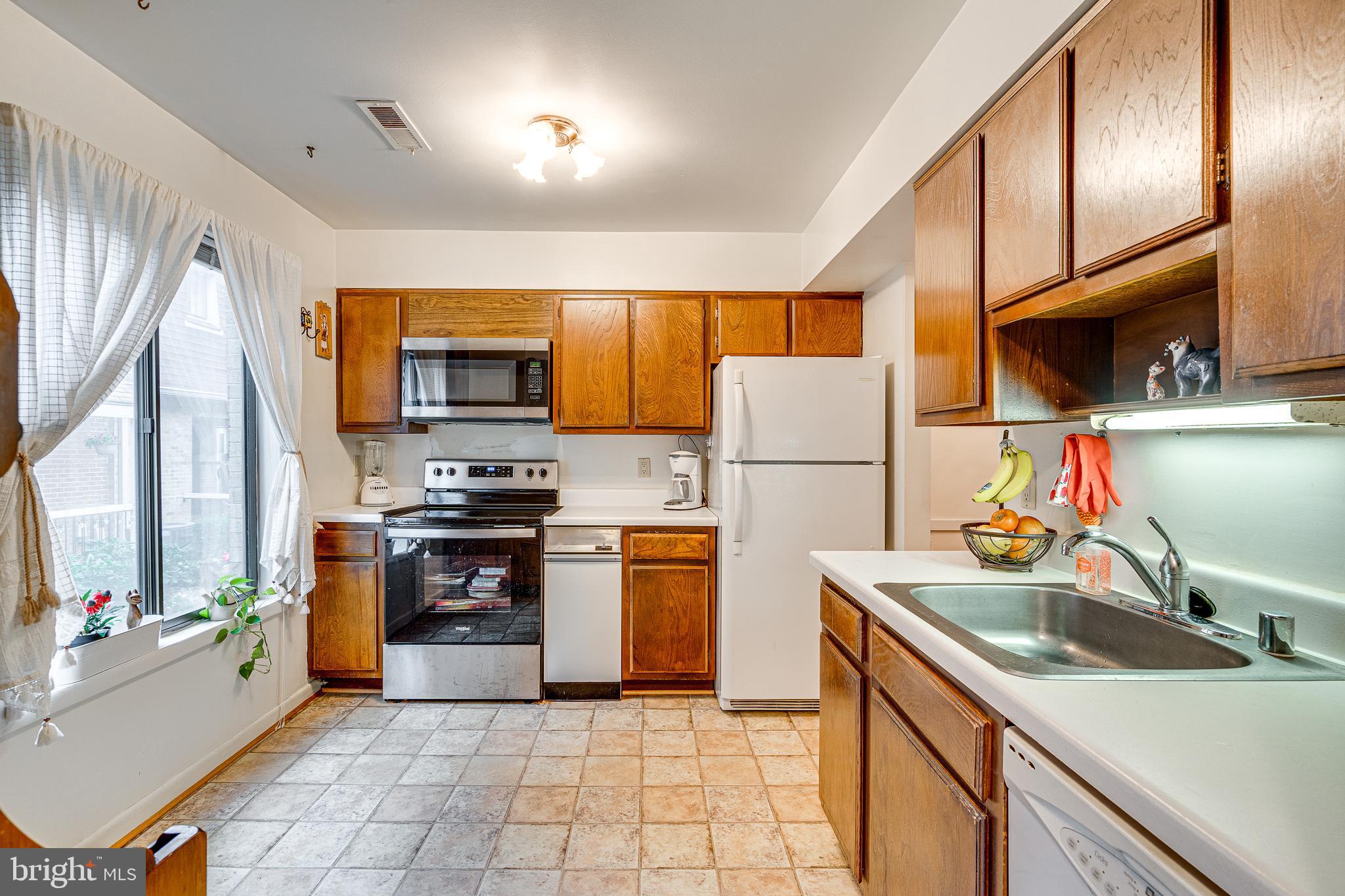 BEVERLY HILLS - Residential