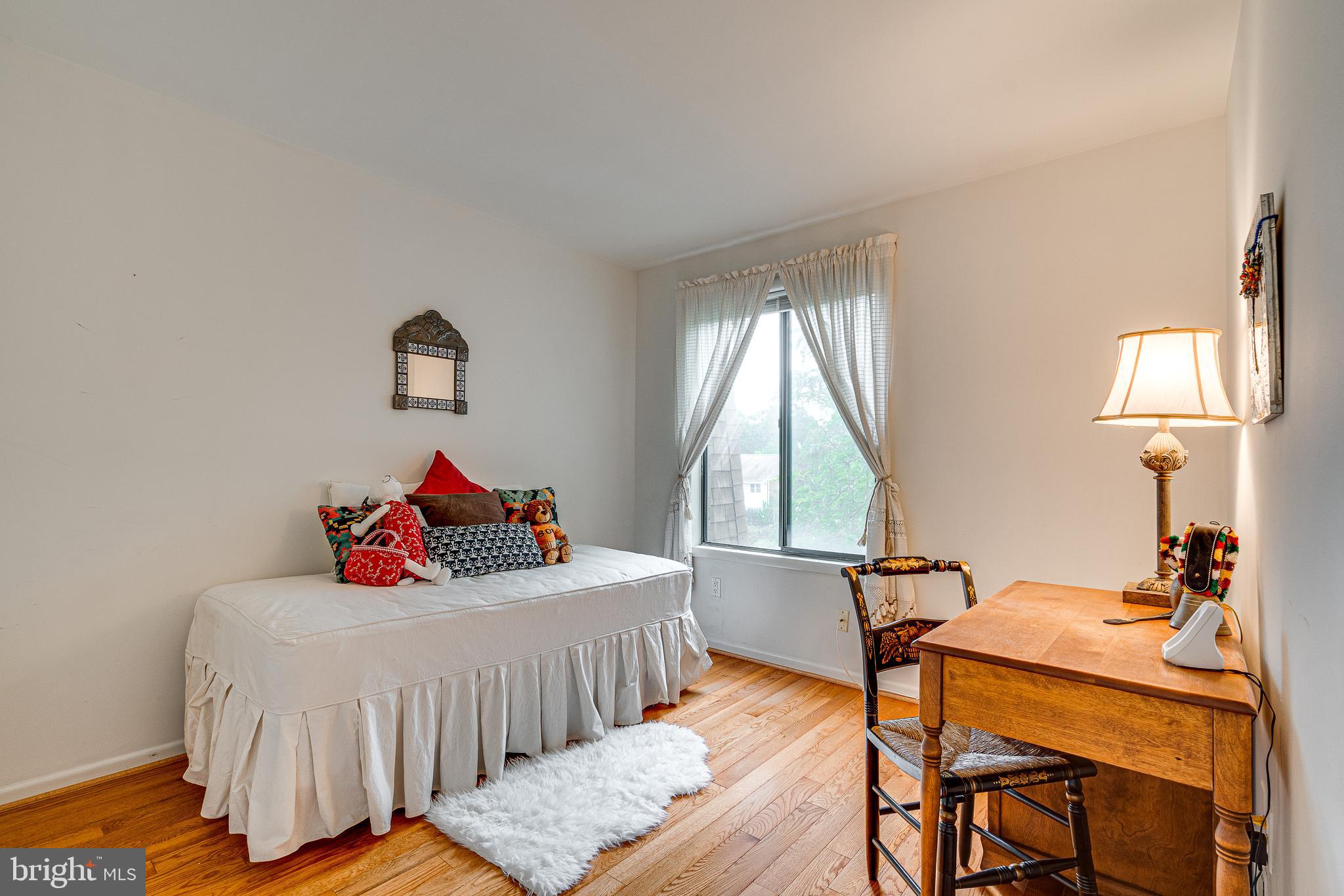 BEVERLY HILLS - Residential