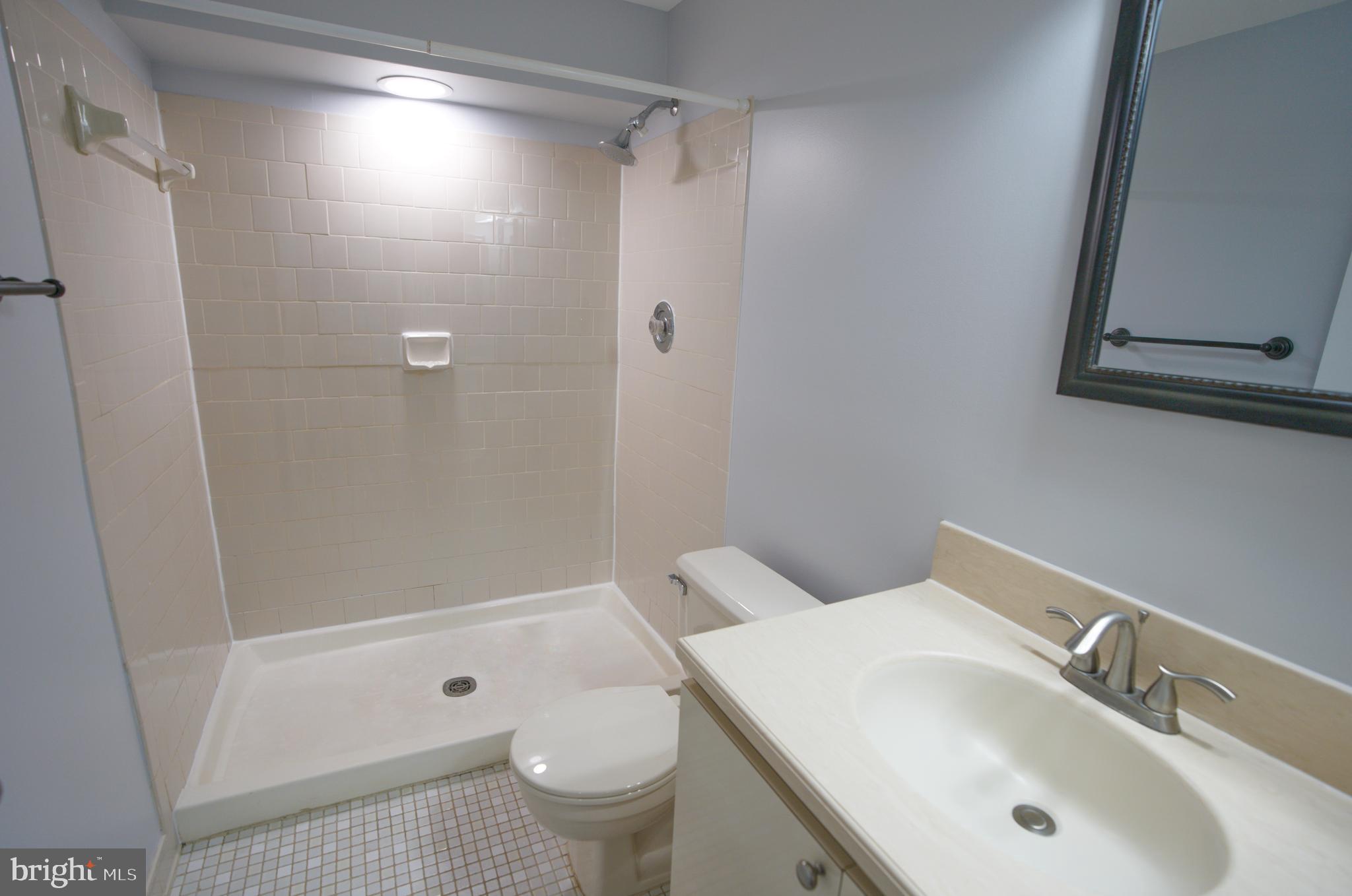 NEWGATE - Residential Lease