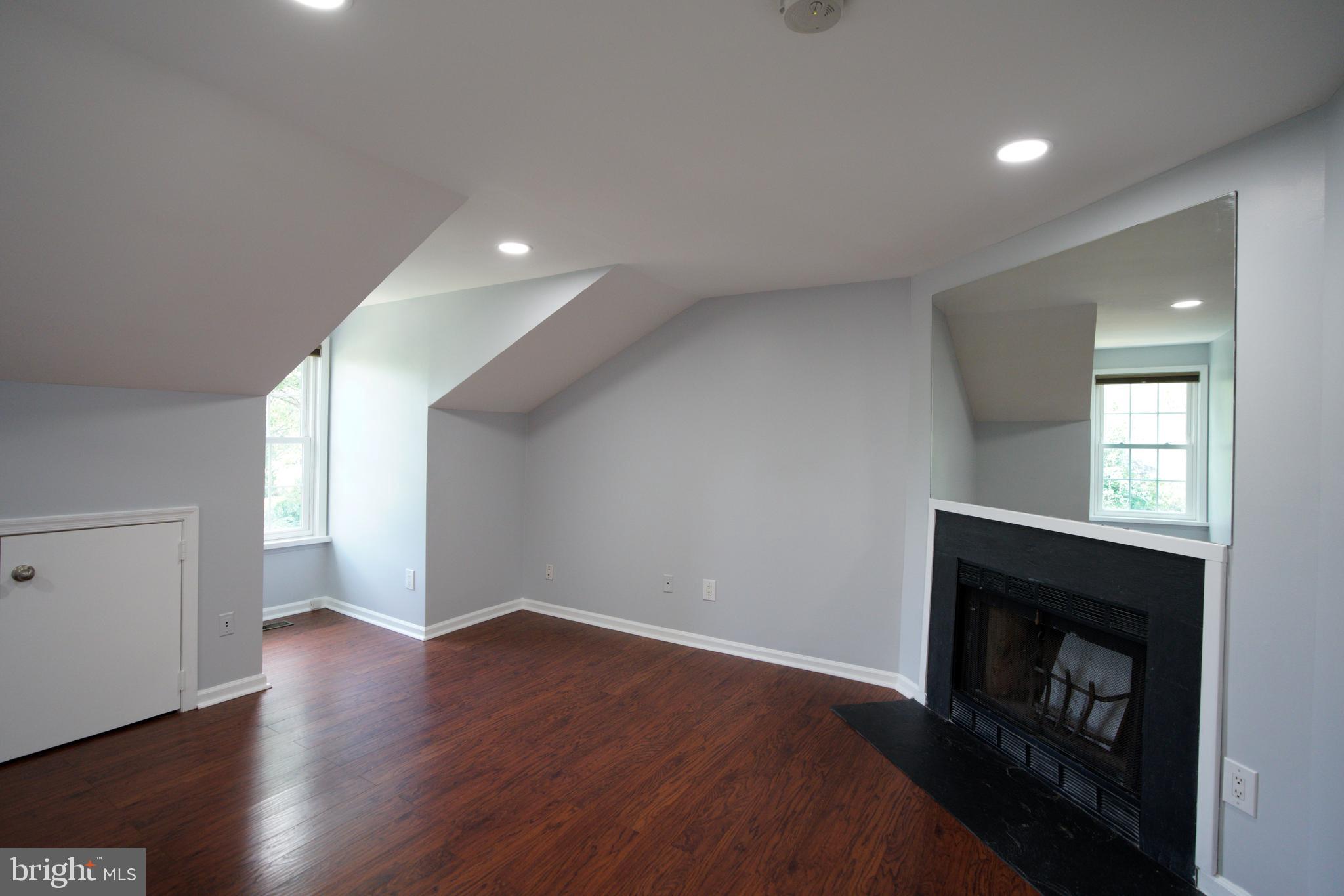 NEWGATE - Residential Lease