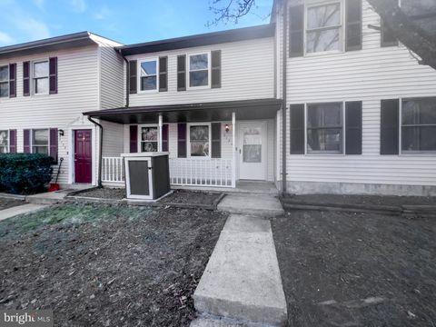 Townhouse For Sale - 5132 Redbud Road<br/> FREDERICKSBURG, VA 22407