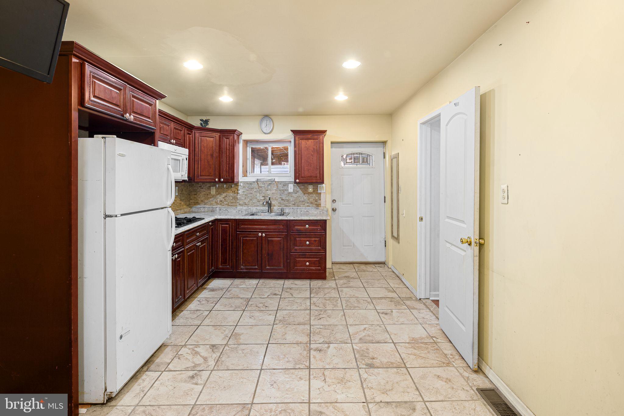 POINT BREEZE - Residential