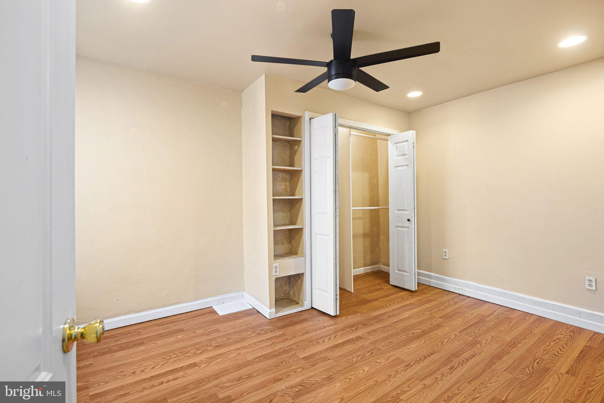 POINT BREEZE - Residential