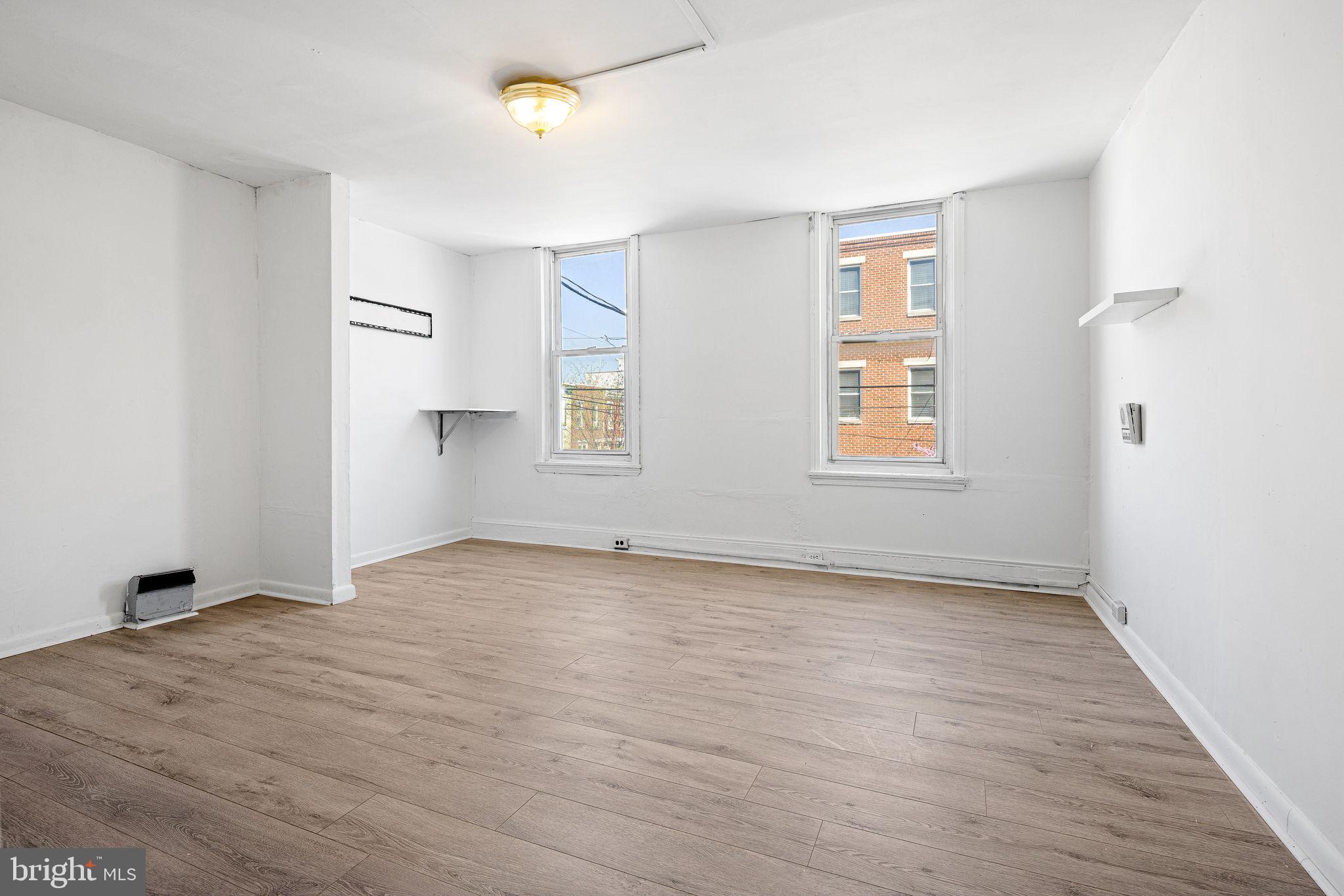 POINT BREEZE - Residential