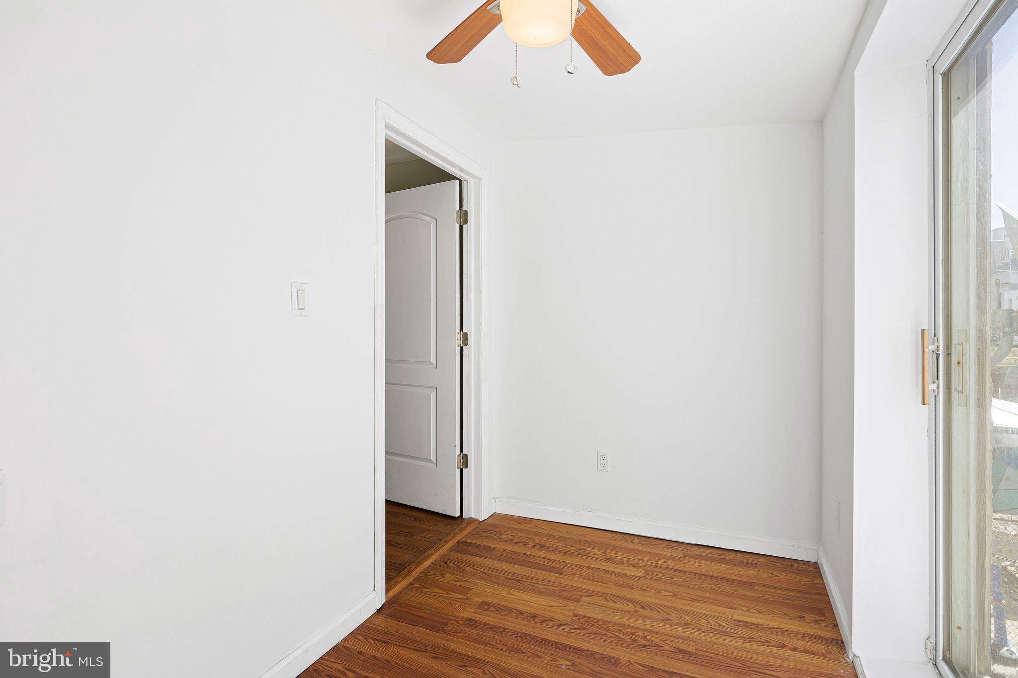 POINT BREEZE - Residential