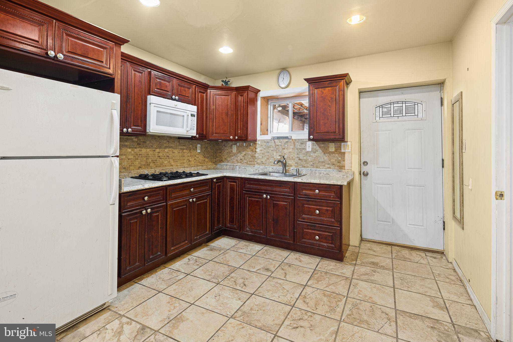 POINT BREEZE - Residential