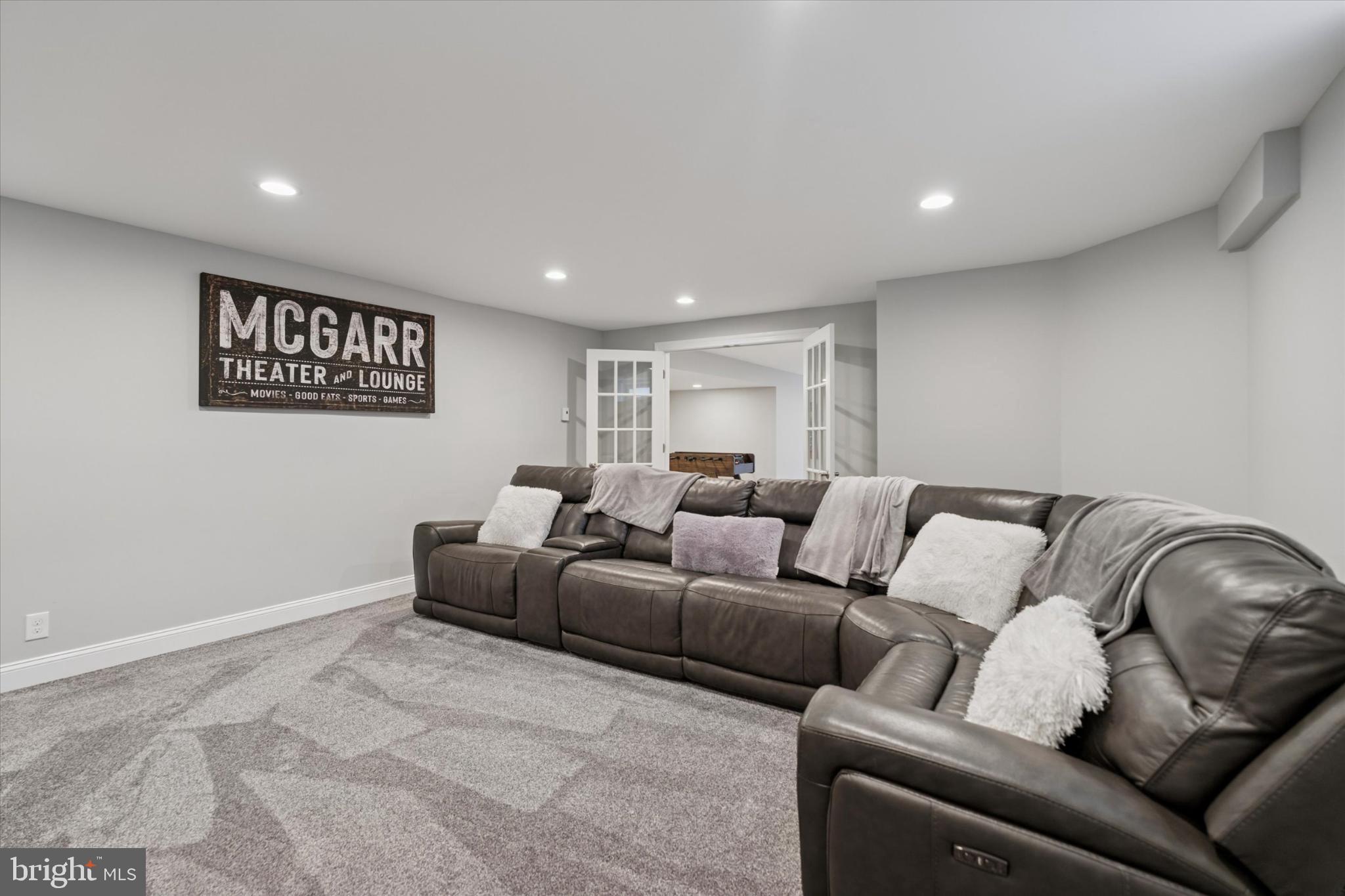 RIVERSIDE AT PROV - Residential