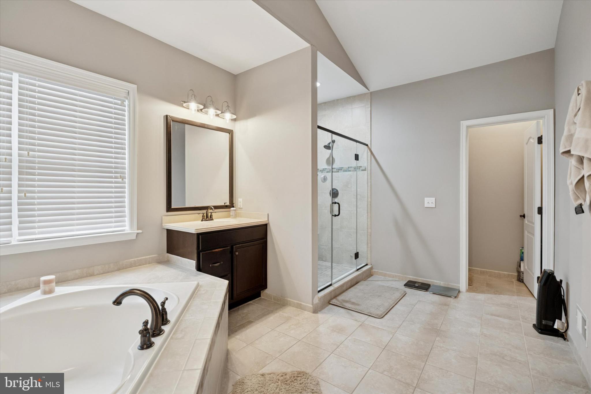 RIVERSIDE AT PROV - Residential