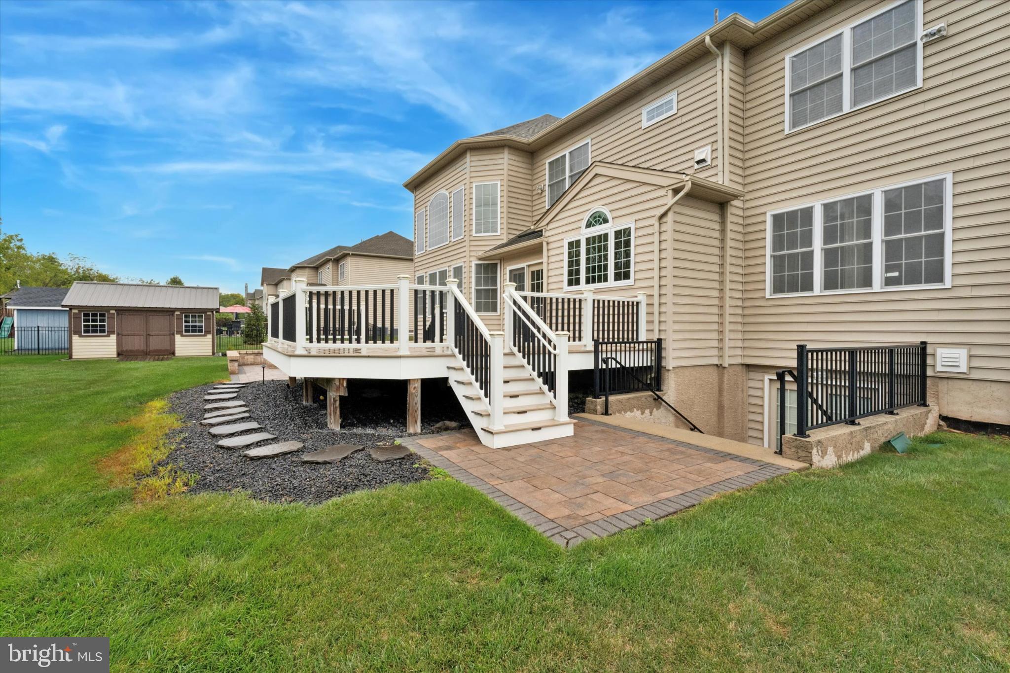 RIVERSIDE AT PROV - Residential