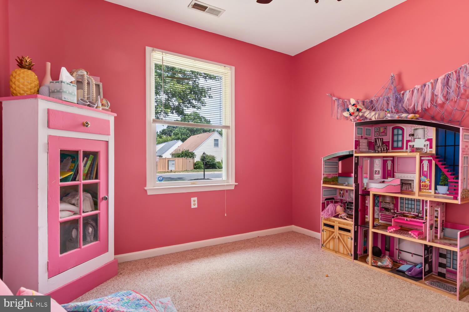 QUEENSTOWN VILLAGE - Residential Lease