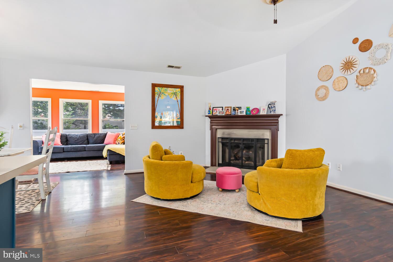 QUEENSTOWN VILLAGE - Residential Lease