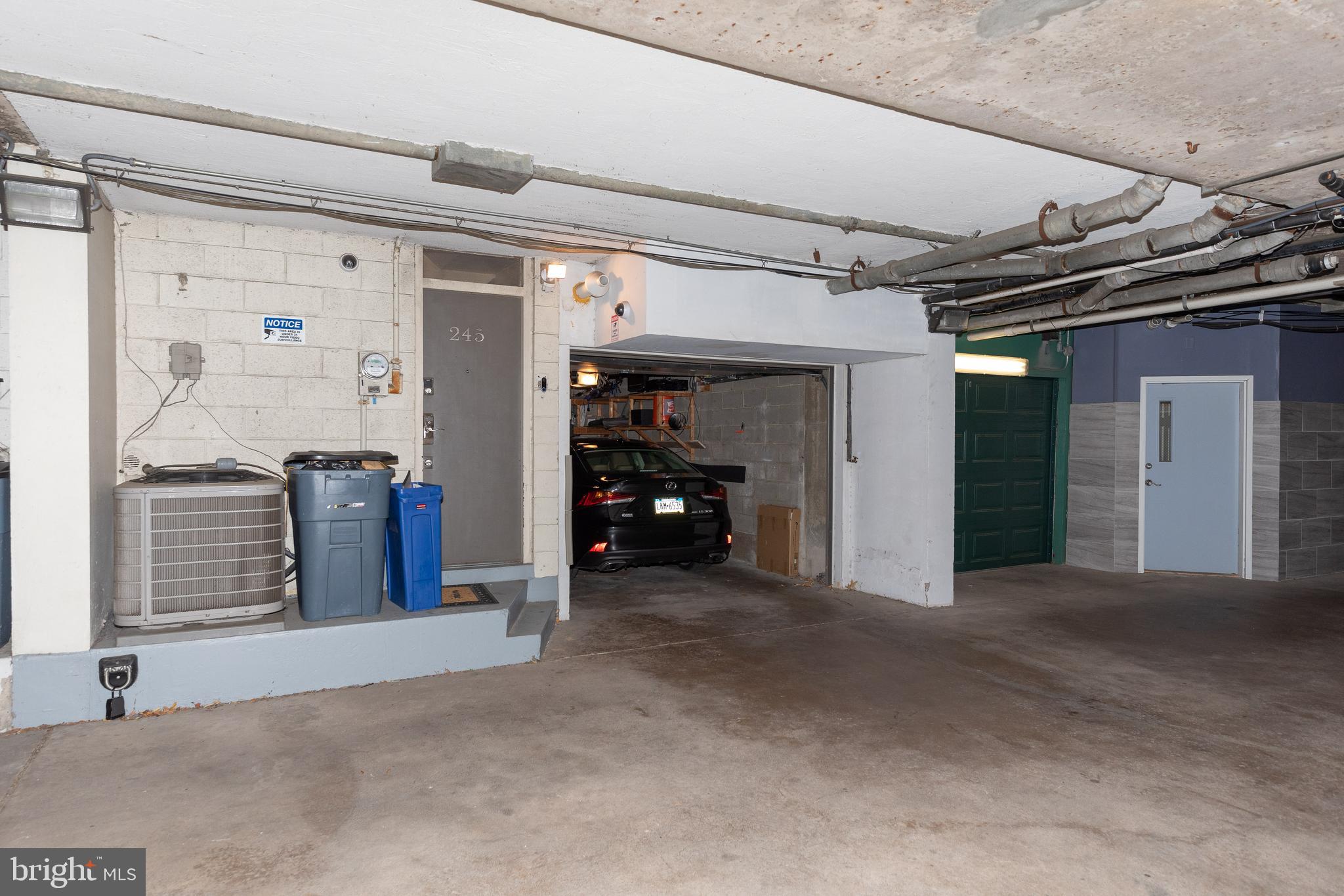 WASHINGTON SQ - Residential