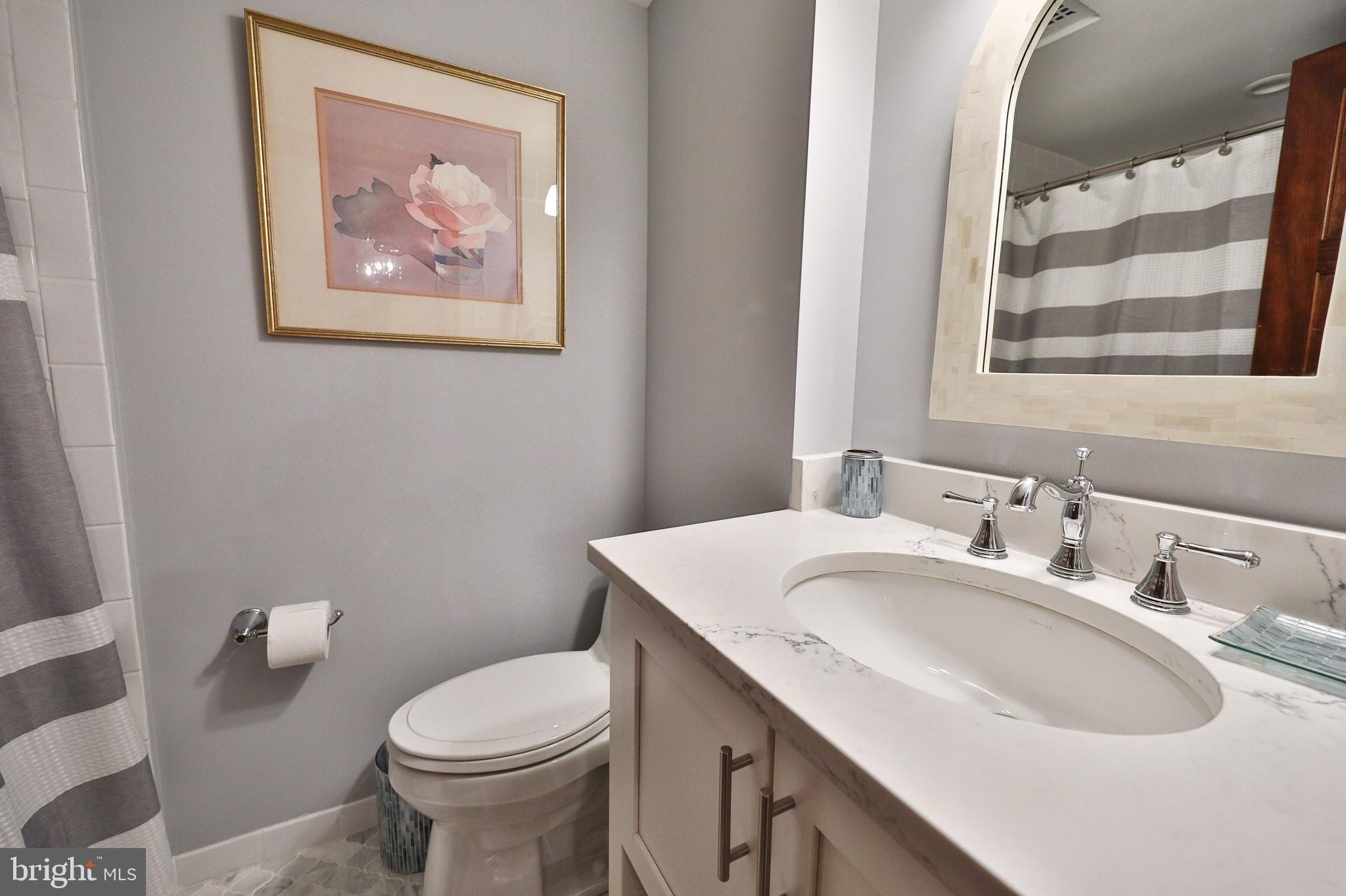 WASHINGTON SQ - Residential