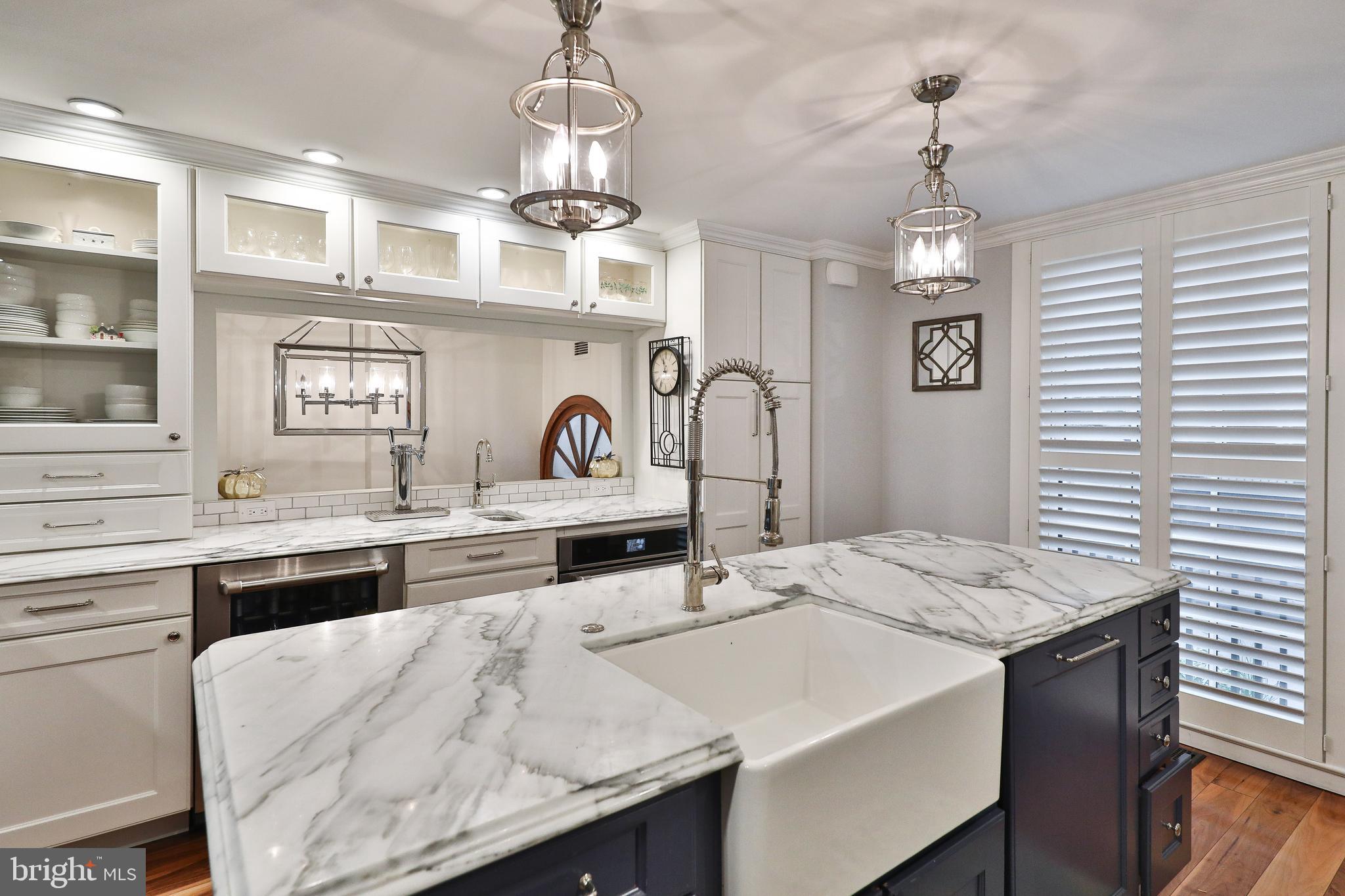 WASHINGTON SQ - Residential