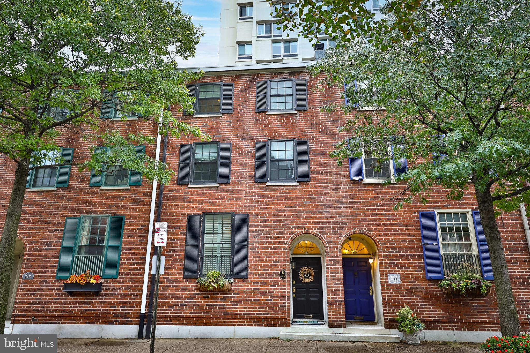 WASHINGTON SQ - Residential