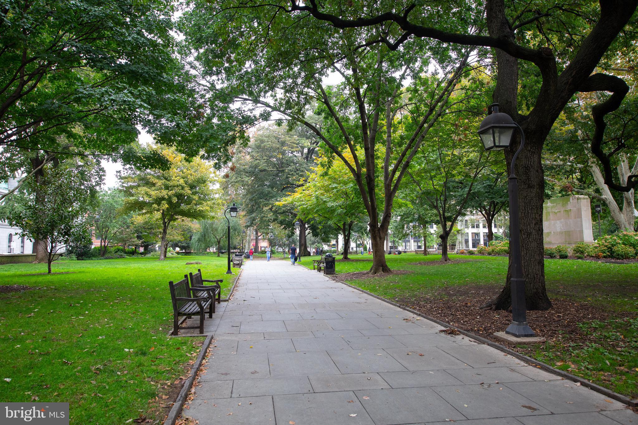 WASHINGTON SQ - Residential