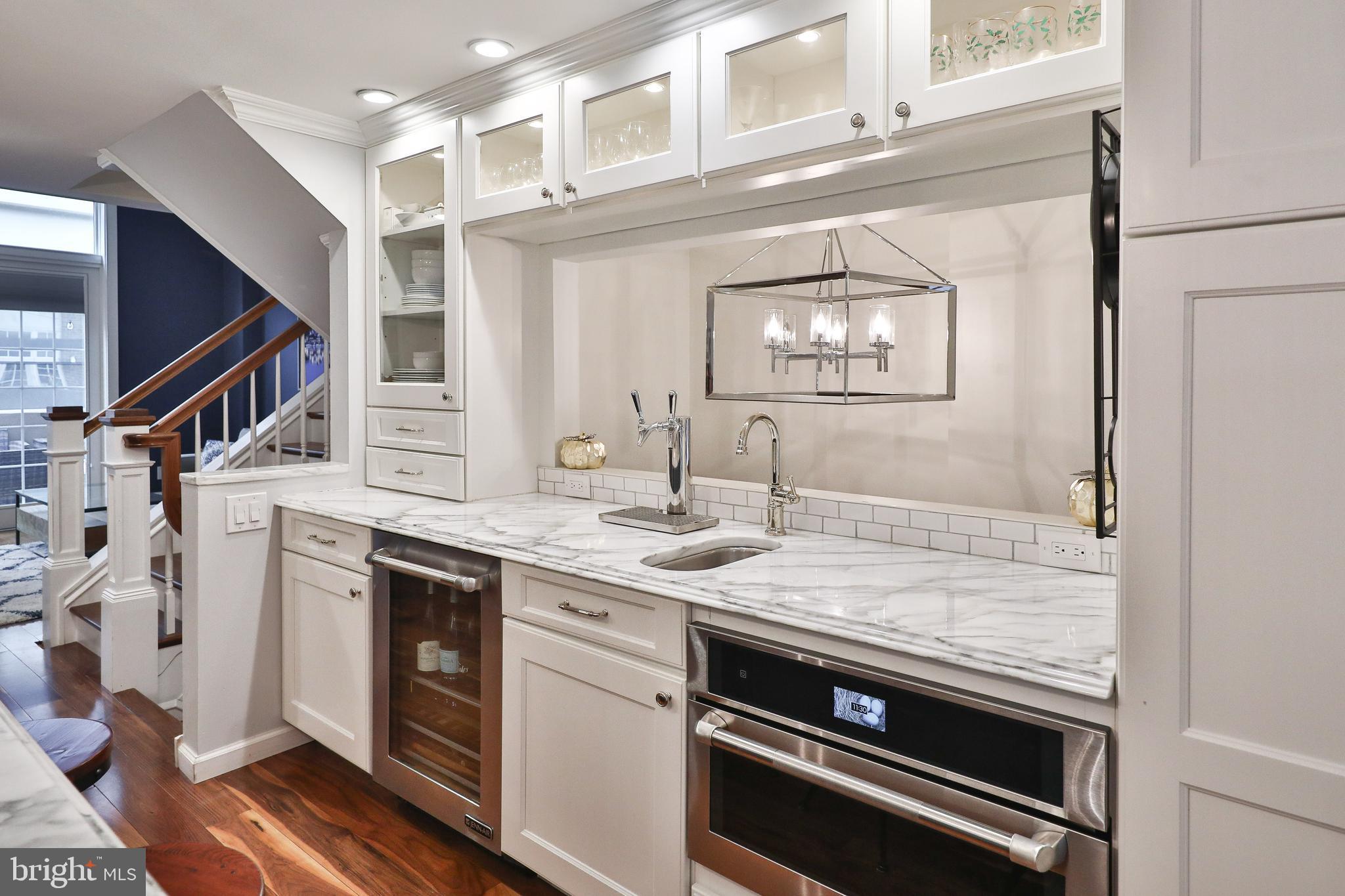 WASHINGTON SQ - Residential