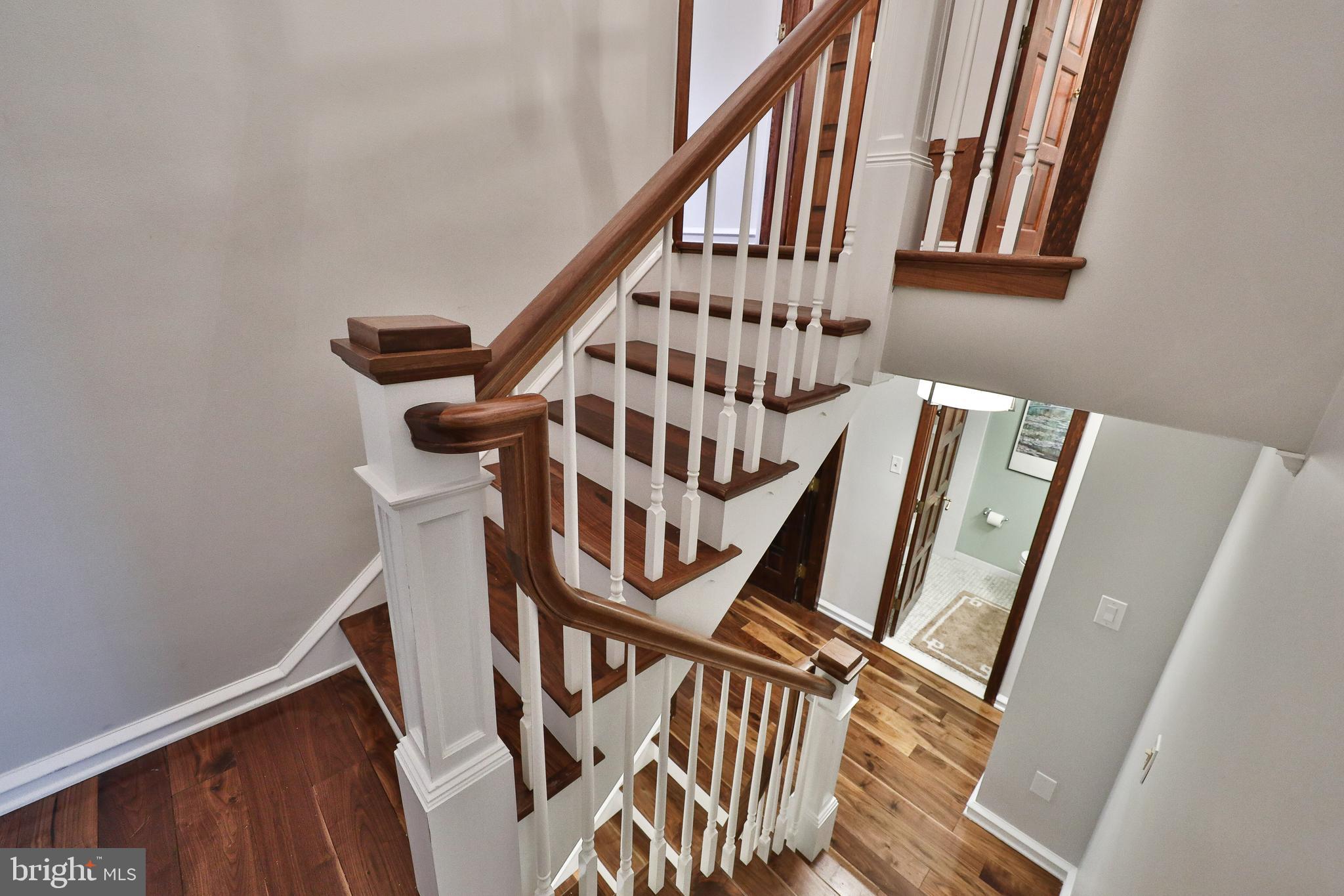 WASHINGTON SQ - Residential