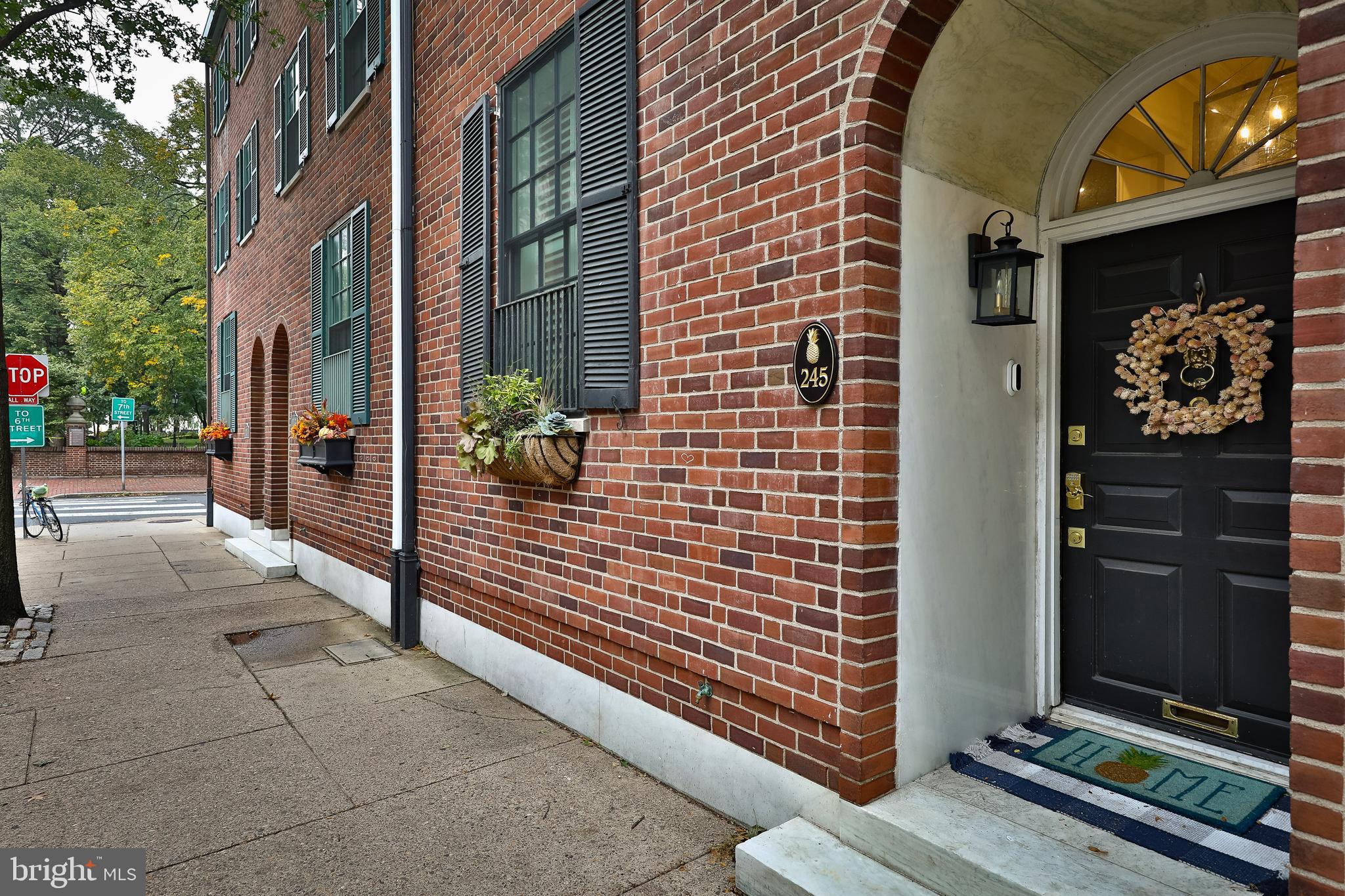 WASHINGTON SQ - Residential