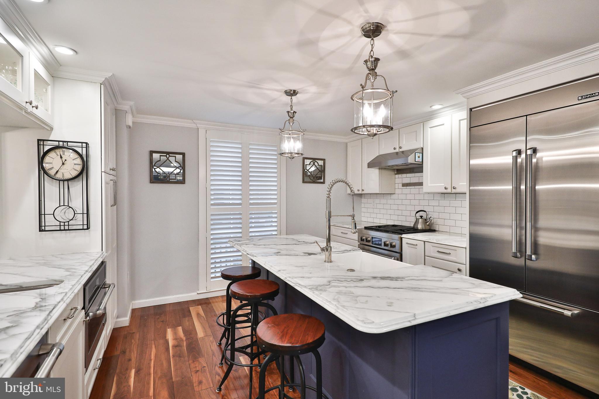 WASHINGTON SQ - Residential